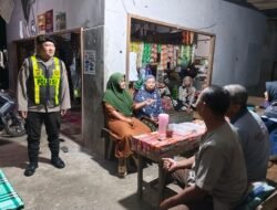 ANGGOTA POLSEK PULAU PETAK LAKSANAKAN PATROLI MALAM, GUNA MEWUJUDKAN KAMTIBMAS KONDUSIF DI WILAYAH KECAMATAN PULAU PETAK