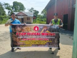 PERSONEL POLSEK PULAU PETAK LAKSANAKAN SOSIALISASI ILEGAL MINING KE MASYARAKAT GUNA PENCEGAHAN TAMBANG LIAR DI WILAYAH KECAMATAN PULAU PETAK