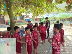 **Tim Patroli Presisi Edukasi Siswa SDN 2 Tamiang Layang, Waspadai Orang Tak Dikenal dan Tolak Pemberian Makanan Sembarangan**