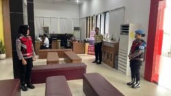 Polwan Polres Gunung Mas Patroli Kamtibmas Lewat Inovasi SITUKEPMAS, Humanis Beri Edukasi dan Kawal Distribusi MBG