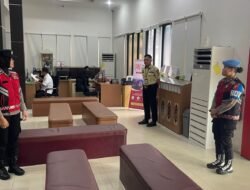 Polwan Polres Gunung Mas Patroli Kamtibmas Lewat Inovasi SITUKEPMAS, Humanis Beri Edukasi dan Kawal Distribusi MBG