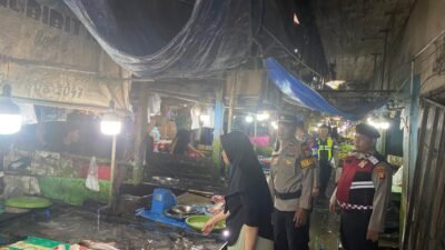 Patroli Piket Pamapta Polres Gunung Mas Sambangi Pusat Keramaian di Kuala Kurun