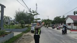Personel Satlantas Polres Gumas Pastikan Keselamatan di Jalan