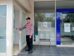 Jaga Kamtibmas Akhir Pekan, Polsek Kapuas Barat Patroli Objek Vital di Bank BRI Mandomai