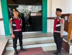 Pastikan Transaksi Berjalan Nyaman, Sat Samapta Polres Sukamara Pantau Bank Kalteng Sukamara