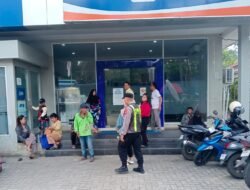 Patroli Obyek Vital Bank BRI, Petugas Patroli Polsek Kapuas Barat Pastikan Keamanan Bagi Masyarakat