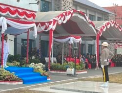 *Kapolres Bartim Hadiri Upacara Penurunan Bendera HUT ke-81 RI, Momentum Menjaga Semangat Persatuan dan Pengabdian*