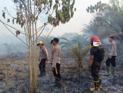 *Kapolsubsektor Paku Pimpin Langsung Groundcheck Hotspot, Pantau Karhutla di Desa Dayu*