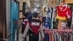 Cegah Gangguan di Pusat Perdagangan, Sat Samapta Polres Sukamara Patroli Pasar Inpres