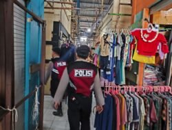 Cegah Gangguan di Pusat Perdagangan, Sat Samapta Polres Sukamara Patroli Pasar Inpres