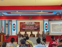 Siswa Lemdiklat Polri Bersama Satbinmas Polres Murung Raya Sosialisasikan Bahaya Karhutla Di Desa Bahitom