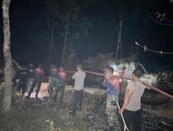 Gerak Cepat, Polsek Murung dan Tim Satgas Karhutla Jinakkan Api Karhutla