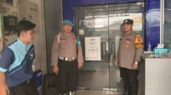 Piket Polsek Kapuas Tengah Rutin lakukan patroli ke Bank BRI unit Pujon.