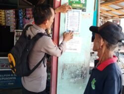 Melalui Maklumat Kapolda Kalteng Polsek Kapuas Hilir Sampaikan Tentang Sanksi Pidana Dan Denda Bagi Pelaku Karhutla Kepada Masyarakat