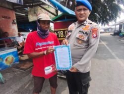 Satpolairud Polres Kapuas Sosialisasikan Larangan Karhutla kepada Warga Bantaran DAS Kapuas