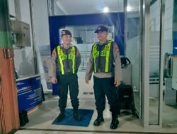 Piket Polsek Kapuas Tengah Rutin lakukan patroli ke Bank BRI unit Pujon.