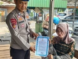 Satpolairud Polres Kapuas Sosialisasikan Larangan Karhutla kepada Warga Bantaran DAS Kapuas