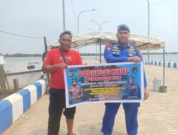 Satpolairud Polres Kapuas Laksanakan Patroli Perairan, Beri Imbauan Stop Penambangan Liar Di DAS Kapuas