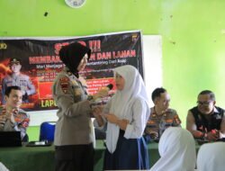 LEWAT SERMA SEKAR, SATGAS EDUKASI LEMDIKLAT POLRI AJAK PELAJAR SMPN 2 KUALA PEMBUANG CEGAH KARHUTLA