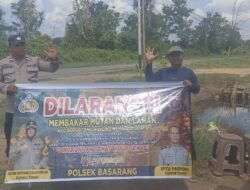 Cegah Terjadinya Karhutla, Anggota Polsek Basarang Lakukan Sosialisasi Secara Rutin