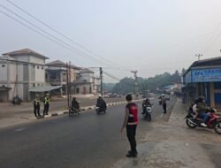 *Satlantas Polres Bartim Tingkatkan Keselamatan Pengendara Lewat Pengaturan Pagi dan Edukasi Pelanggar*