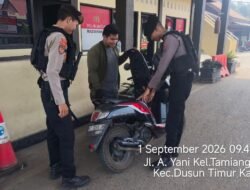 *Cegah Barang Berbahaya Masuk Mako, Satsamapta Polres Bartim Periksa Kendaraan Roda Dua*