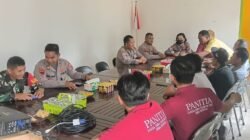 MAHASISWA STIK DAN POLRES KOBAR SOSIALISASIKAN LARANGAN KARHUTLA SEKALIGUS CEK LOKASI LAHAN KONSERVASI TERBAKAR DI DESA RUNTU