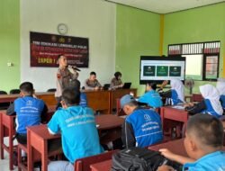 CEGAH KARHUTLA DARI SEKOLAH, SATGAS EDUKASI LEMDIKLAT POLRI AJAK GURU DAN PELAJAR SMKN 1 KUALA PEMBUANG WASPADA TITIK API