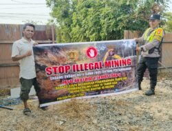 PERSONEL POLSEK PULAU PETAK LAKSANAKAN SOSIALISASI ILEGAL MINING KE MASYARAKAT GUNA PENCEGAHAN TAMBANG LIAR DI WILAYAH KECAMATAN PULAU PETAK