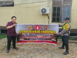 SOSIALISASI PENEBANGAN HUTAN SECARA LIAR (ILEGAL LOGING) OLEH PERSONIL POLSEK PULAU PETAK