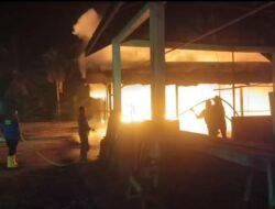*Pasar dan Posyandu Bambulung Terbakar, Polisi Amankan Sejumlah Barang Bukti**