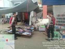 *Patroli Presisi Satsamapta Bartim Edukasi Pedagang Pasar, Waspadai Modus Kejahatan**