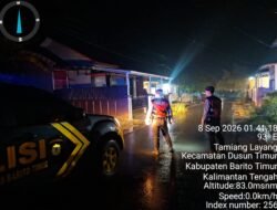 *Patroli Dini Hari, Satsamapta Polres Bartim Pastikan Pemukiman Pondok Karet Tetap Aman*