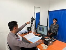 *Pelayanan Prima Satpas Bartim, Pemohon SIM Didampingi hingga Ujian Teori dan Praktik*