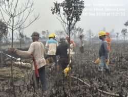 *Gerak Cepat Cek Hotspot, Polsek Dusun Timur Bersama Tim Gabungan Tangani Karhutla di Juru Banu*