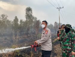 Peserta Didik Sespimmen Polri Dikreg ke-67 Terjun Langsung, Bantu Pendinginan Karhutla di Talekong Punai