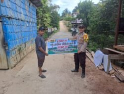 Upaya Pencegahan Penebangan Hutan secara Liar (Ilegal Logging), Bhabinkamtibmas sosialisasi kepada masyarakat.