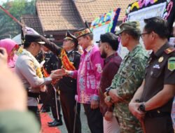 *Kapolres Baru AKBP Iqbal Sengaji Tiba di Mako Polres Bartim, Disambut Hangat Bupati, Wakil Bupati dan Jajaran Forkopimda**