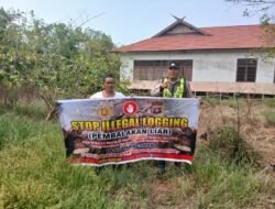 SOSIALISASI PENEBANGAN HUTAN SECARA LIAR (ILEGAL LOGING) OLEH PERSONIL POLSEK PULAU PETAK