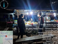 *Patroli Perintis Presisi, Satsamapta Polres Bartim Ingatkan Pedagang Waspadai Kejahatan Malam Hari*