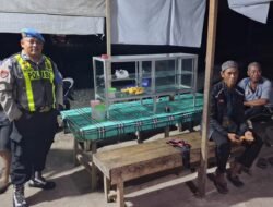 ANGGOTA POLSEK PULAU PETAK LAKSANAKAN PATROLI MALAM, GUNA MEWUJUDKAN KAMTIBMAS KONDUSIF DI WILAYAH KECAMATAN PULAU PETAK