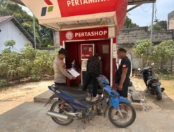 *Polsek Awang Sosialisasikan Maklumat Kapolda Kalteng, Warga Diingatkan Bahaya dan Sanksi Karhutla**