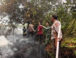 *Personel Gabungan dan MPA Bergerak Padamkan Karhutla di Wuran, Sejumlah Titik Masih Menyisakan Bara**