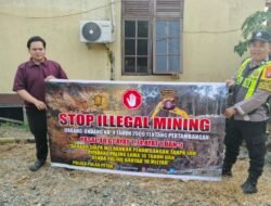 PERSONEL POLSEK PULAU PETAK LAKSANAKAN SOSIALISASI ILEGAL MINING KE MASYARAKAT GUNA PENCEGAHAN TAMBANG LIAR DI WILAYAH KECAMATAN PULAU PETAK