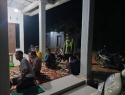 ANGGOTA POLSEK PULAU PETAK LAKSANAKAN PATROLI MALAM, GUNA MEWUJUDKAN KAMTIBMAS KONDUSIF DI WILAYAH KECAMATAN PULAU PETAK