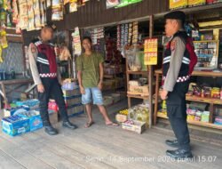 *Patroli Kota Presisi Polres Bartim Kenalkan Call Center 110, Pemilik Toko Diminta Tak Ragu Lapor**