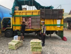 *Patroli Harkamtibmas Satlantas Bartim Sasar Pasar Tamiang Layang, Sopir Diedukasi Utamakan Keselamatan**