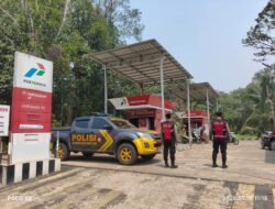 *Patroli Kota Presisi Sambangi Pertashop Desa Dorong, Satsamapta Ingatkan Waspada Kejahatan dan Penyelewengan BBM**