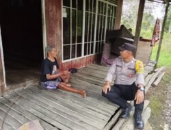 Polsek Pandih Batu Sambangi Warga Desa Pangkoh Hilir, Pererat Silaturahmi dan Imbau Keamanan Lingkungan