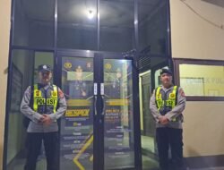 POLSEK PULAU PETAK LAKSANAKAN KEGIATAN SIAGA MAKO PADA MALAM HARI GUNA CIPTAKAN SITUASI AMAN